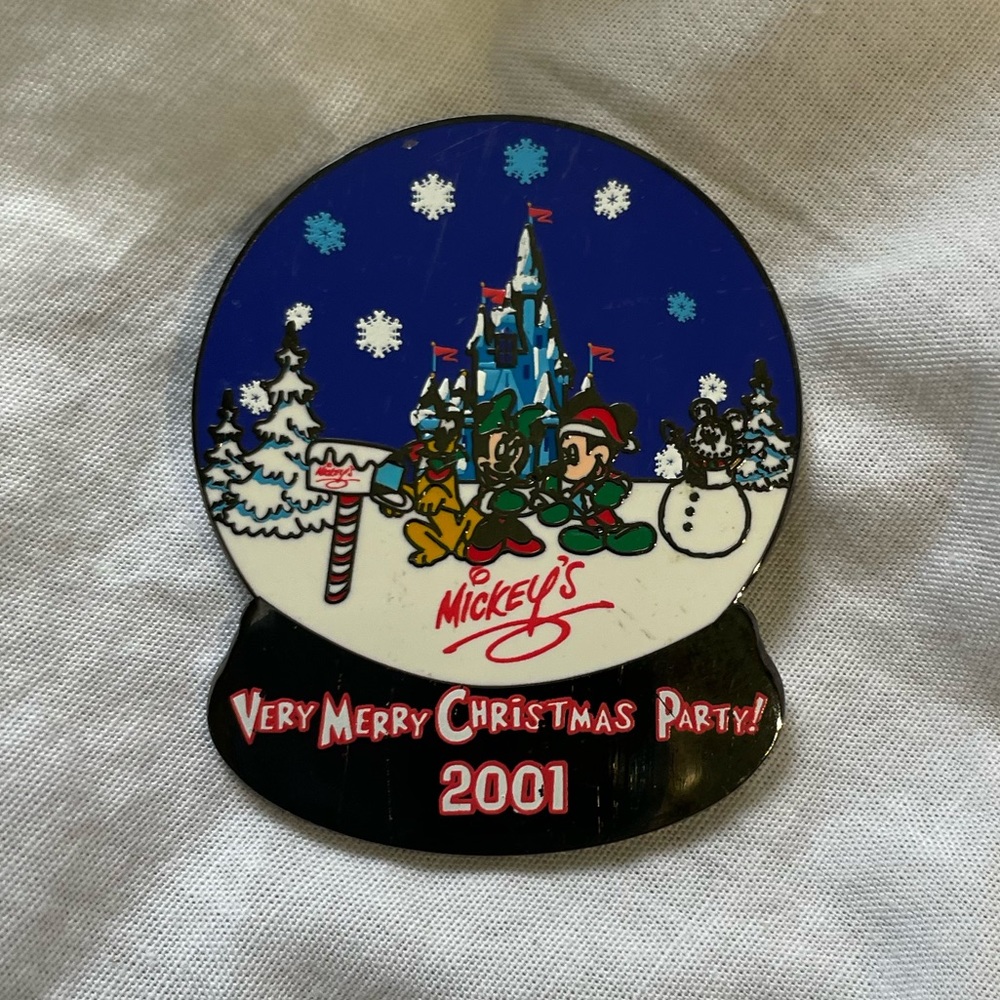 Mickey’s Very Merry Christmas Party Pin.  2001